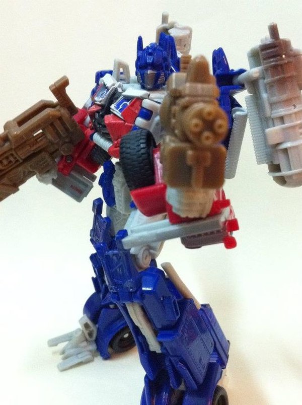 Transformers Dark Of The Moon Voyager Translucent Optimus Prime  (10 of 19)